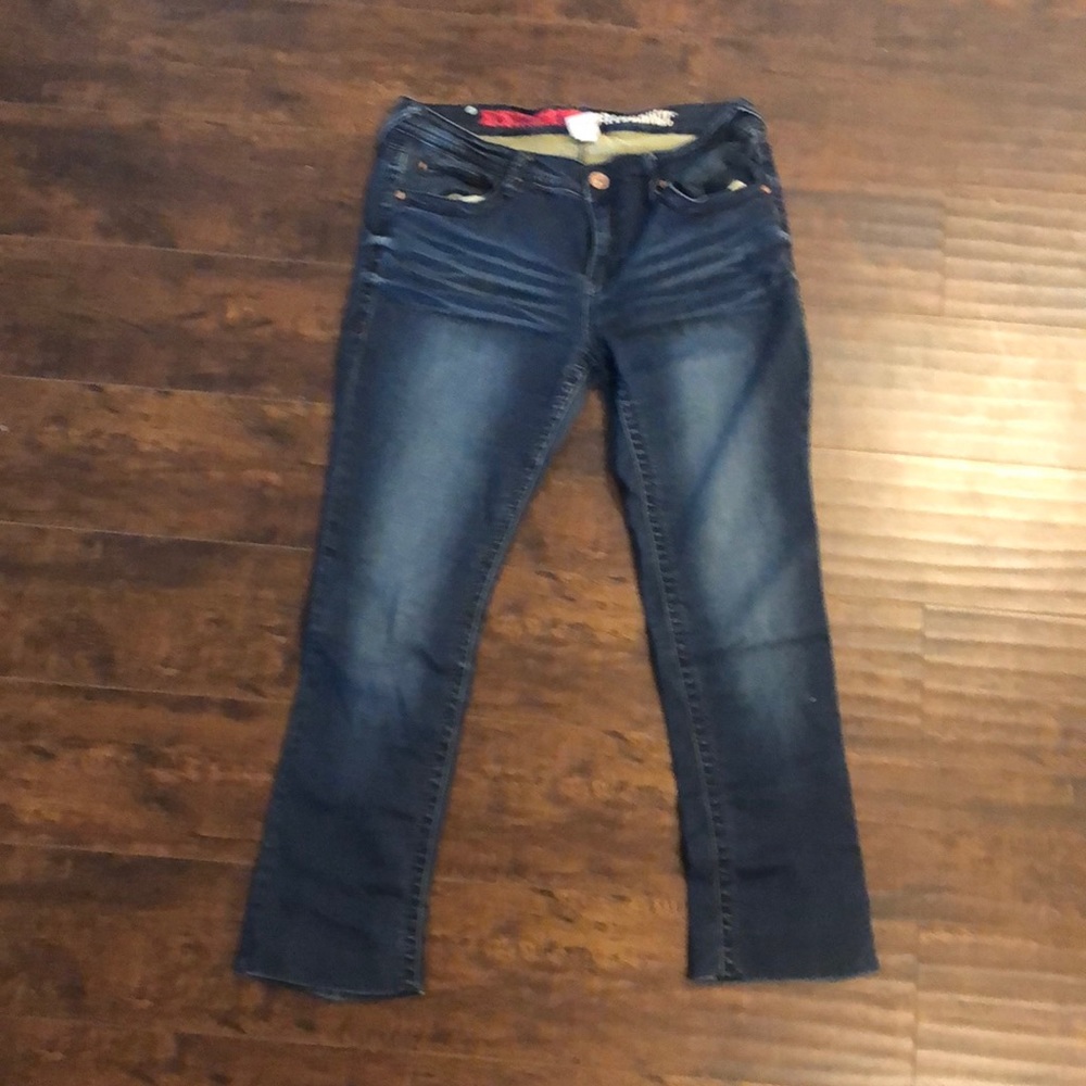 Dark blue jeans by hydraulic